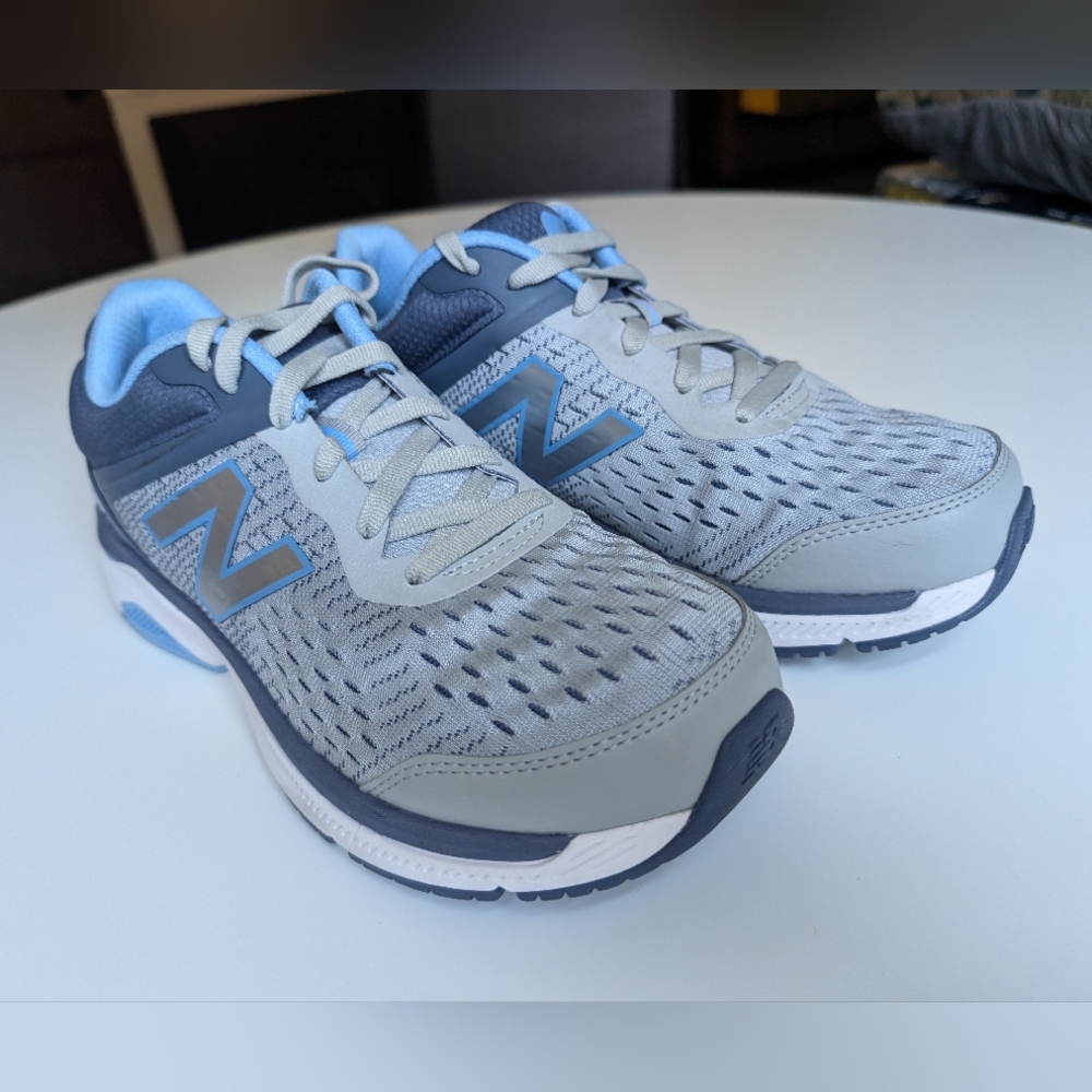 New Balance | Women's 874 Walking Shoes | 9.5 Wide D